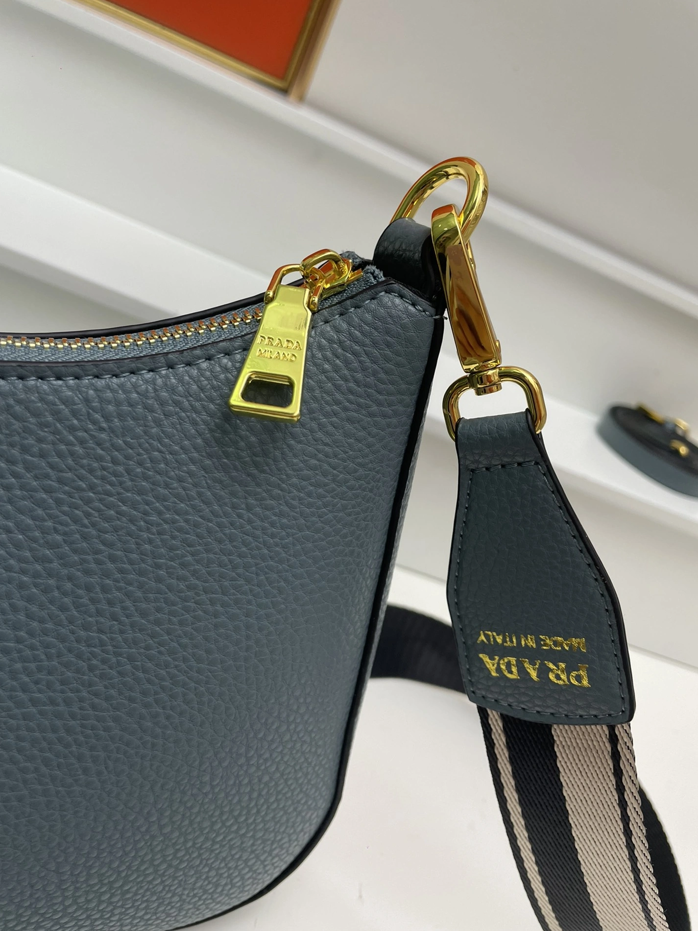 Vibrant 6769 Prada AAA Quality Messenger Bags For Women