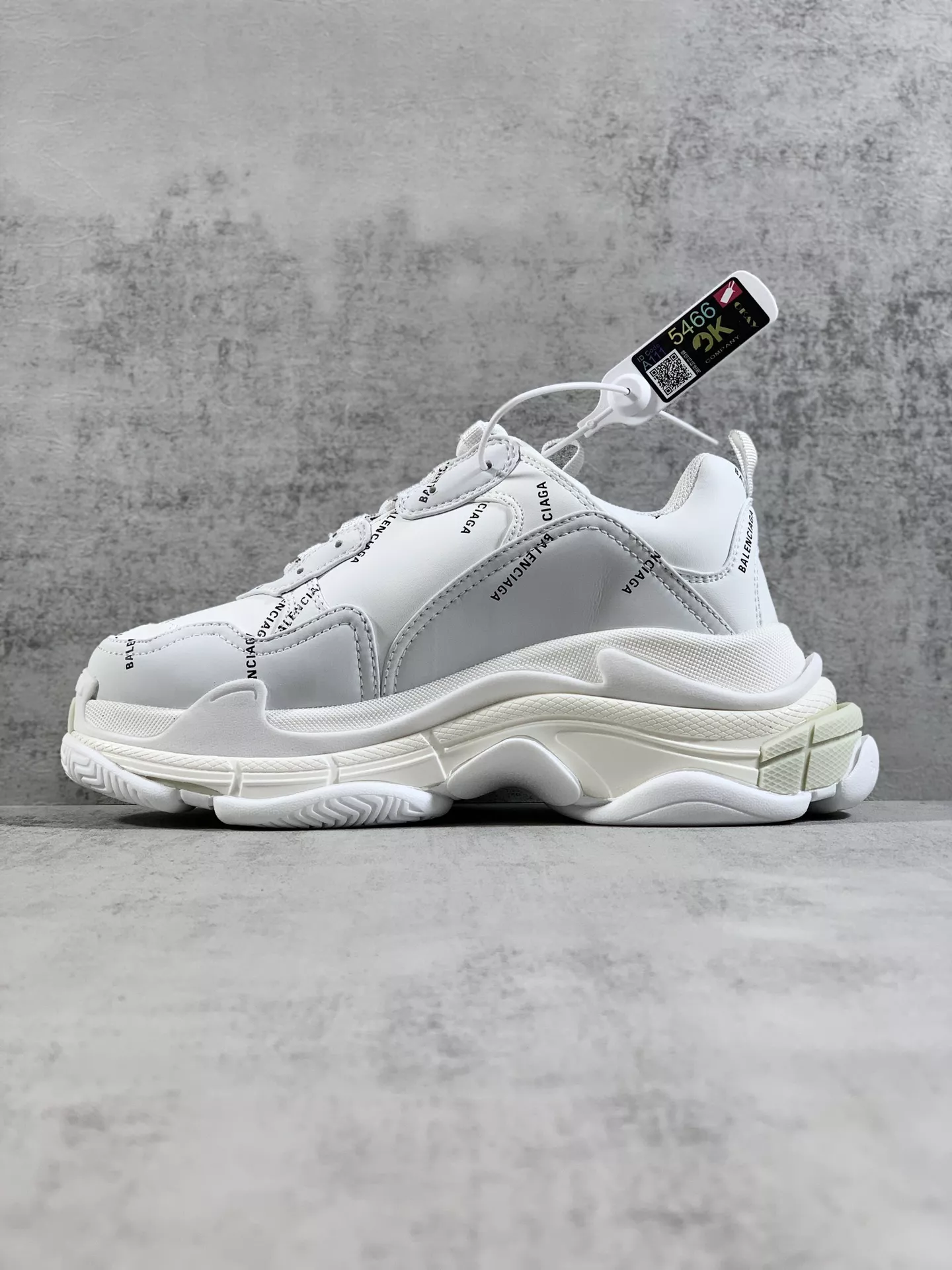 Vibrant 7033 Balenciaga Casual Shoes For Men