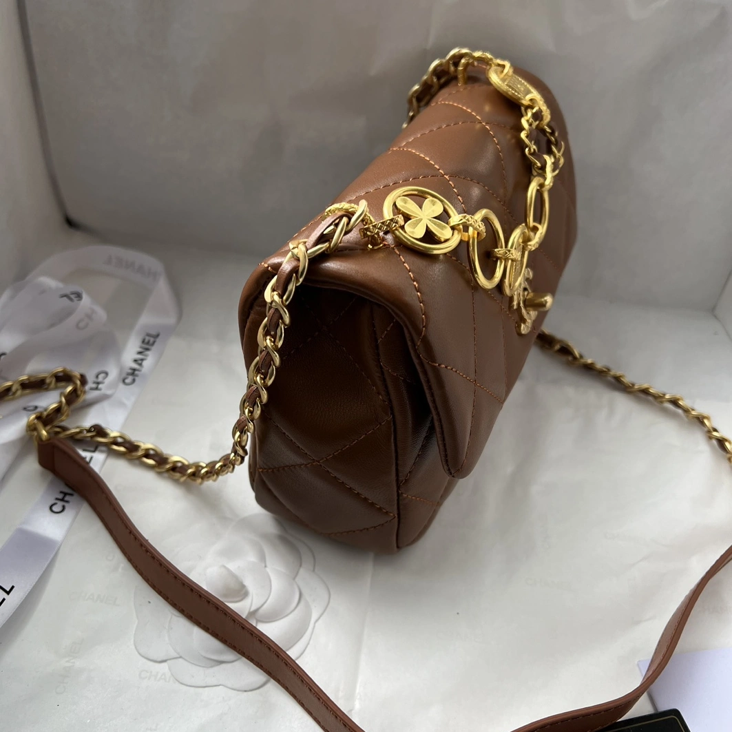 Vibrant 7290 Chanel AAA Quality Messenger Bags For Women