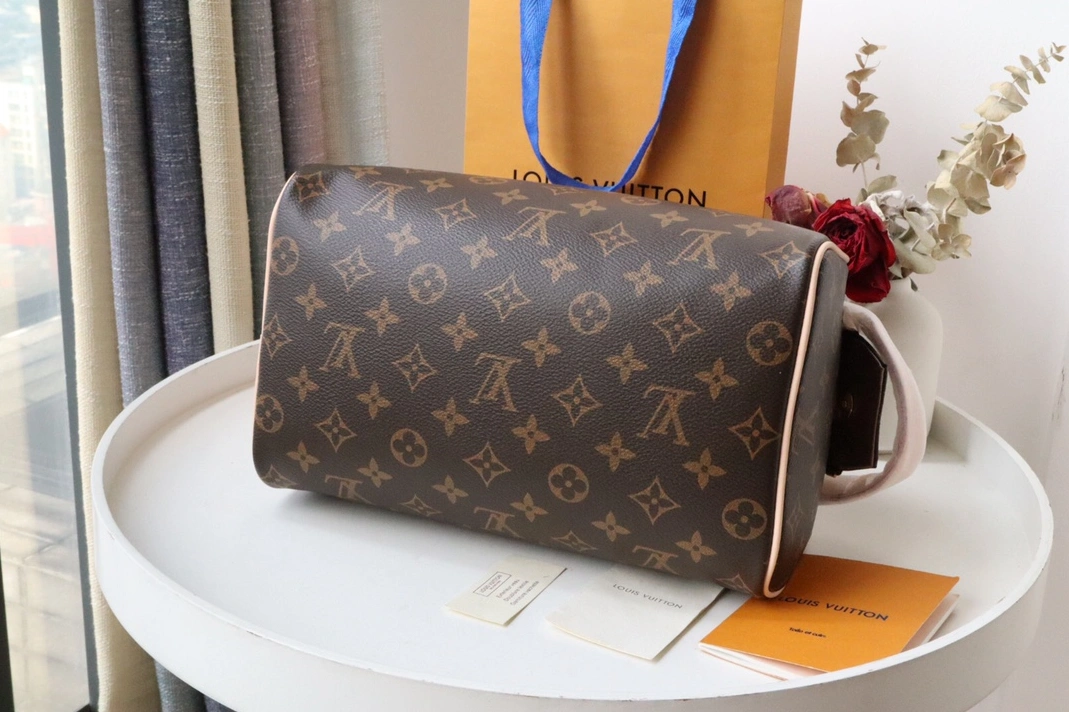 Vibrant 7387 Louis Vuitton AAA Quality Handbags For Women