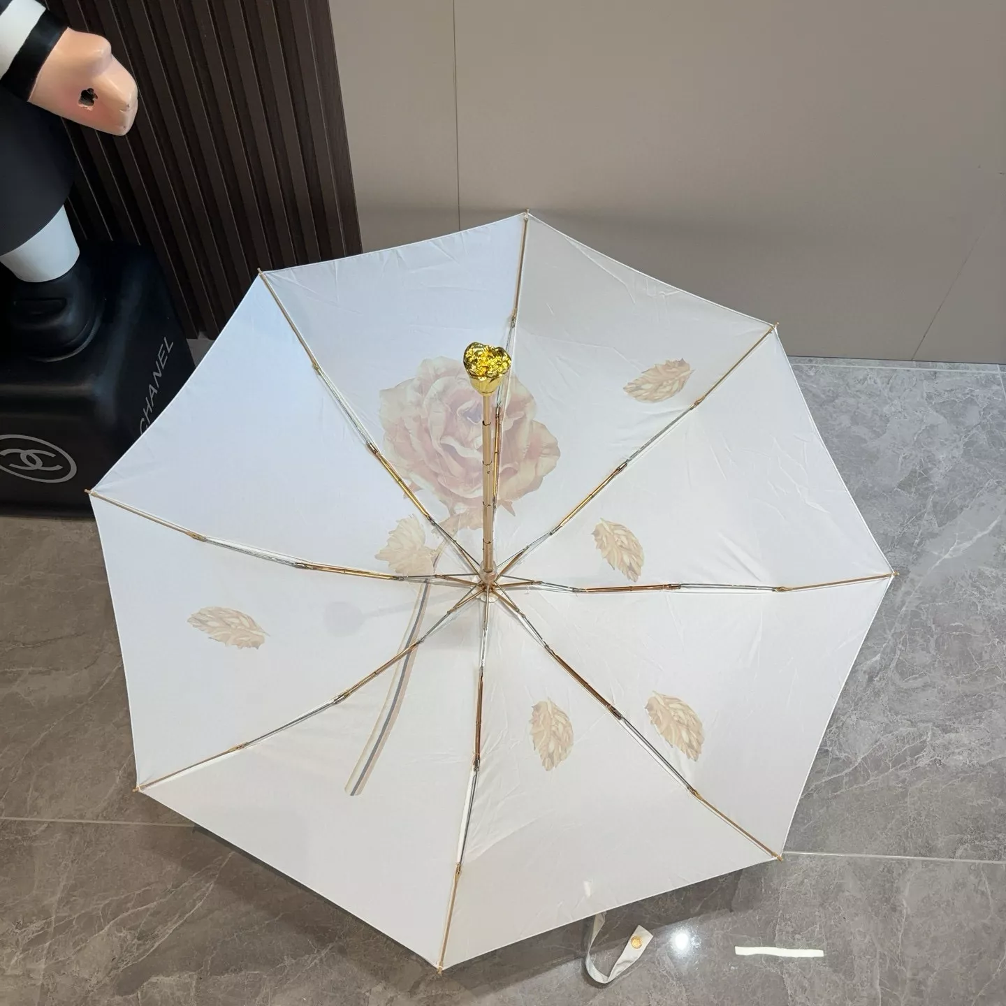 Vibrant 7617 Chanel Umbrellas