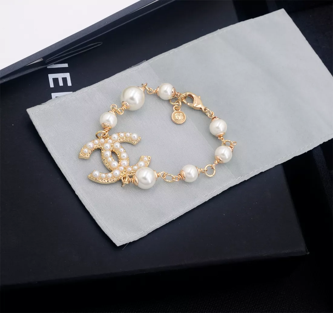 Vibrant 7622 Chanel Bracelets For Women