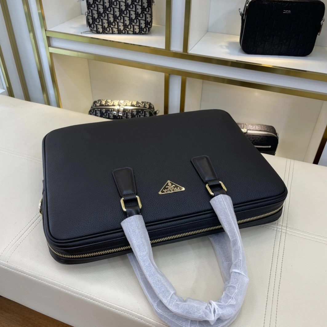 Vibrant 778 Prada AAA Man Handbags