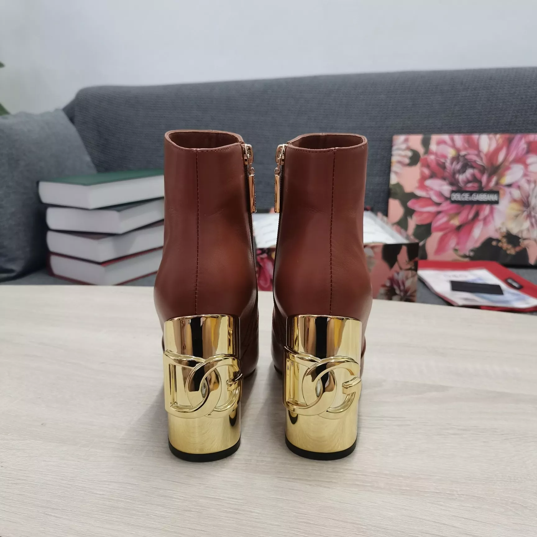 Vibrant 8015 Dolce & Gabbana D&G Boots For Women