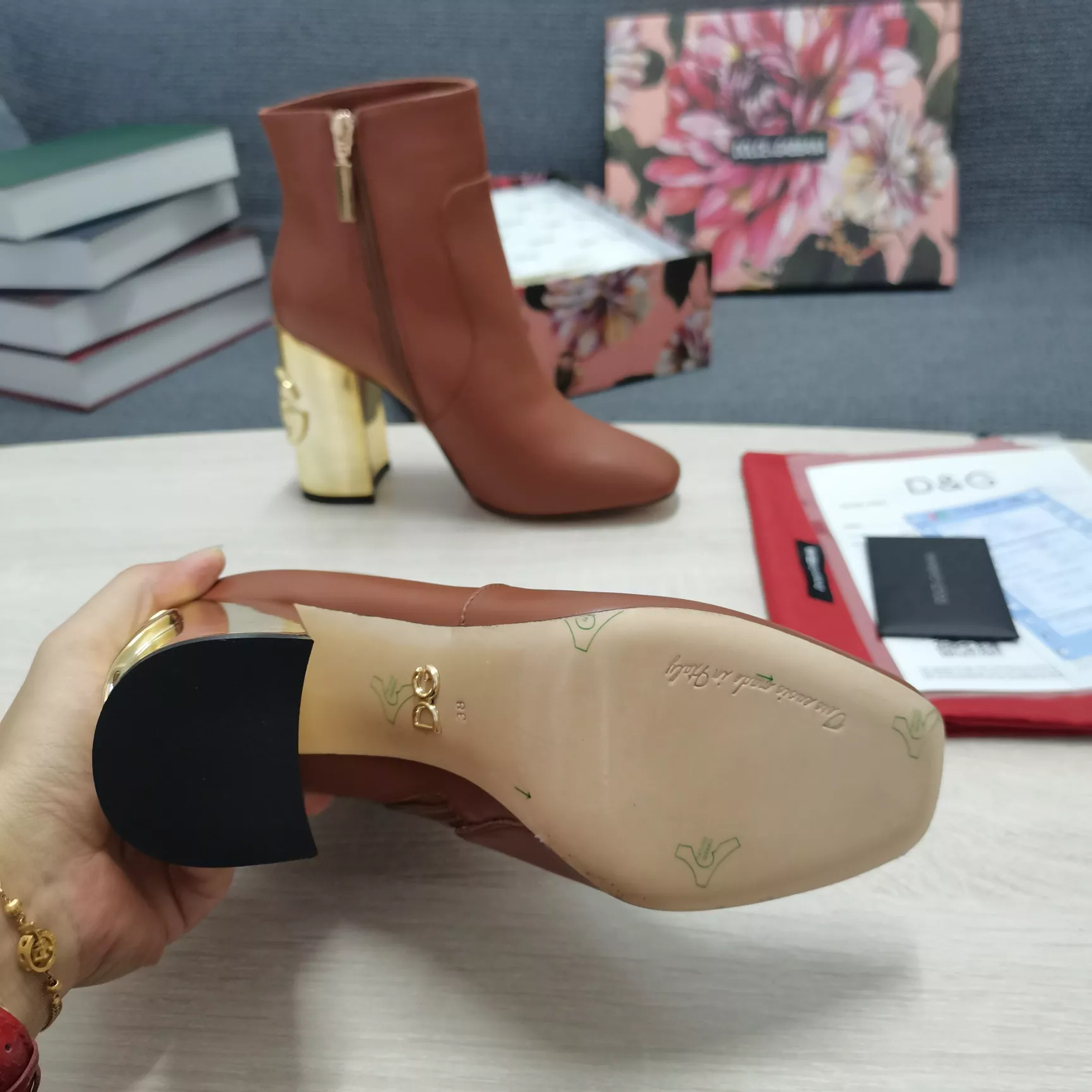 Vibrant 8015 Dolce & Gabbana D&G Boots For Women