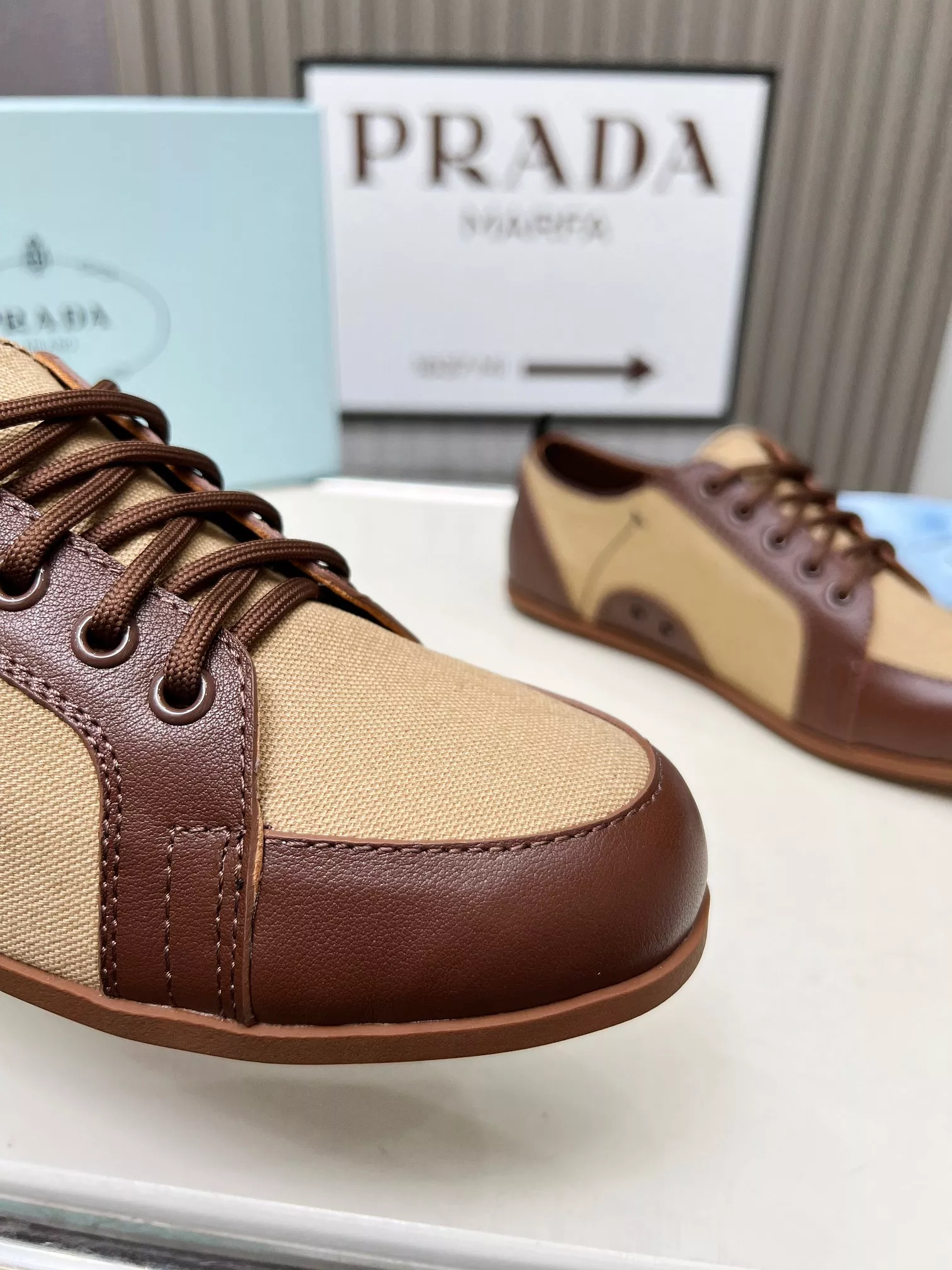 Vibrant 8036 Prada Casual Shoes For Women