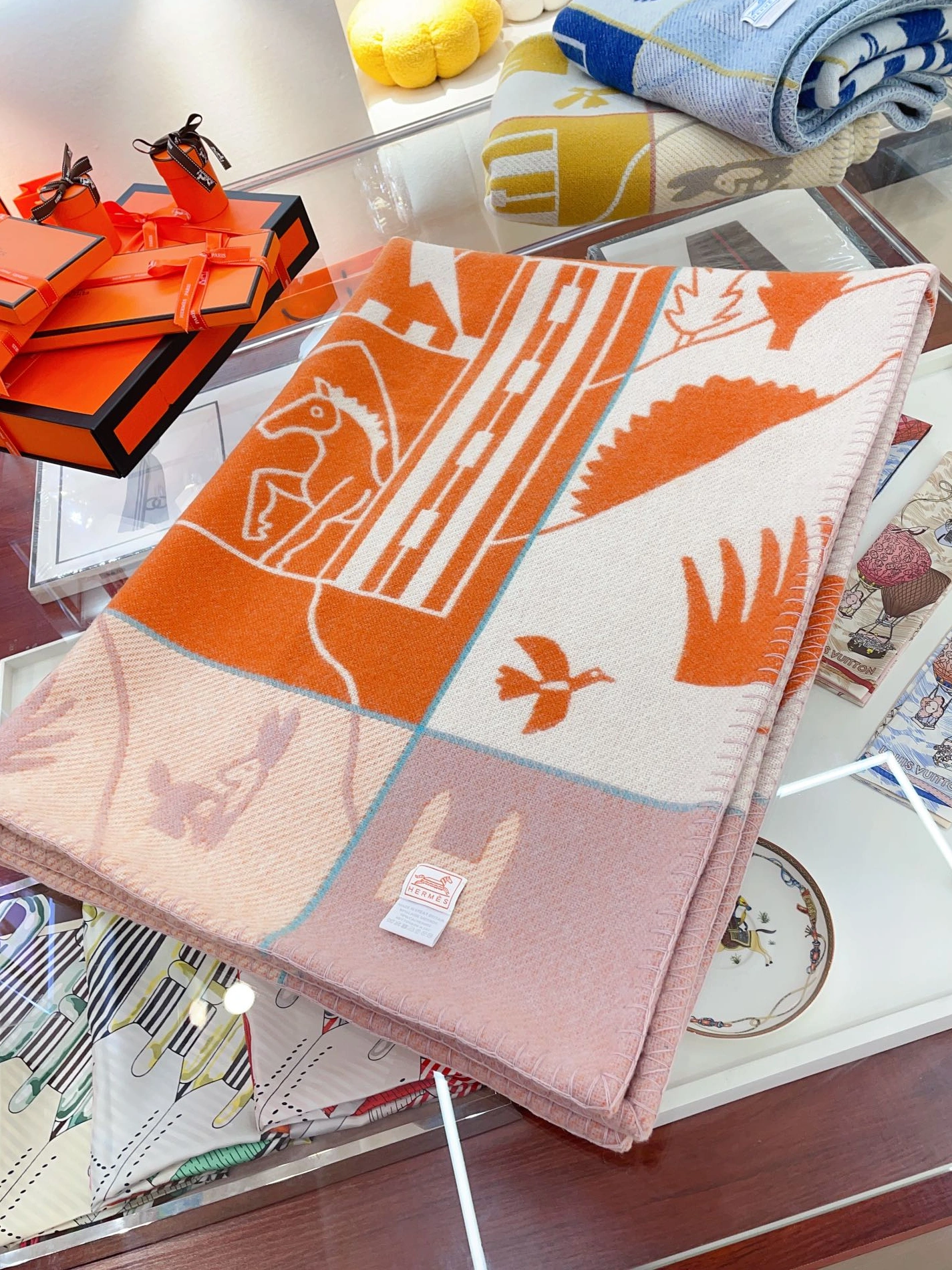 Vibrant 8163 Hermes Blanket