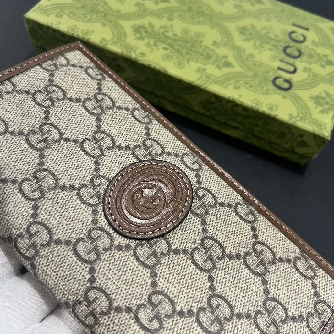 Vibrant 8214 Gucci Card Case