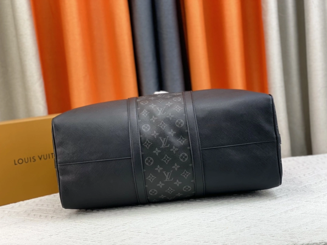 Vibrant 8218 Louis Vuitton Travel Bags For Unisex