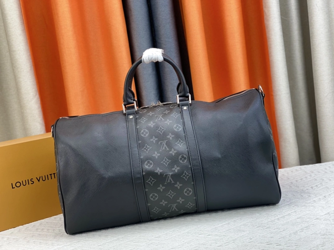 Vibrant 8218 Louis Vuitton Travel Bags For Unisex