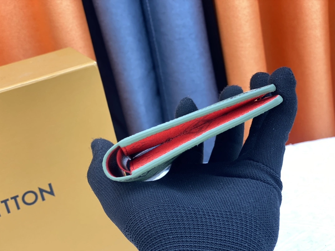 Vibrant 8308 Louis Vuitton LV Wallets For Unisex