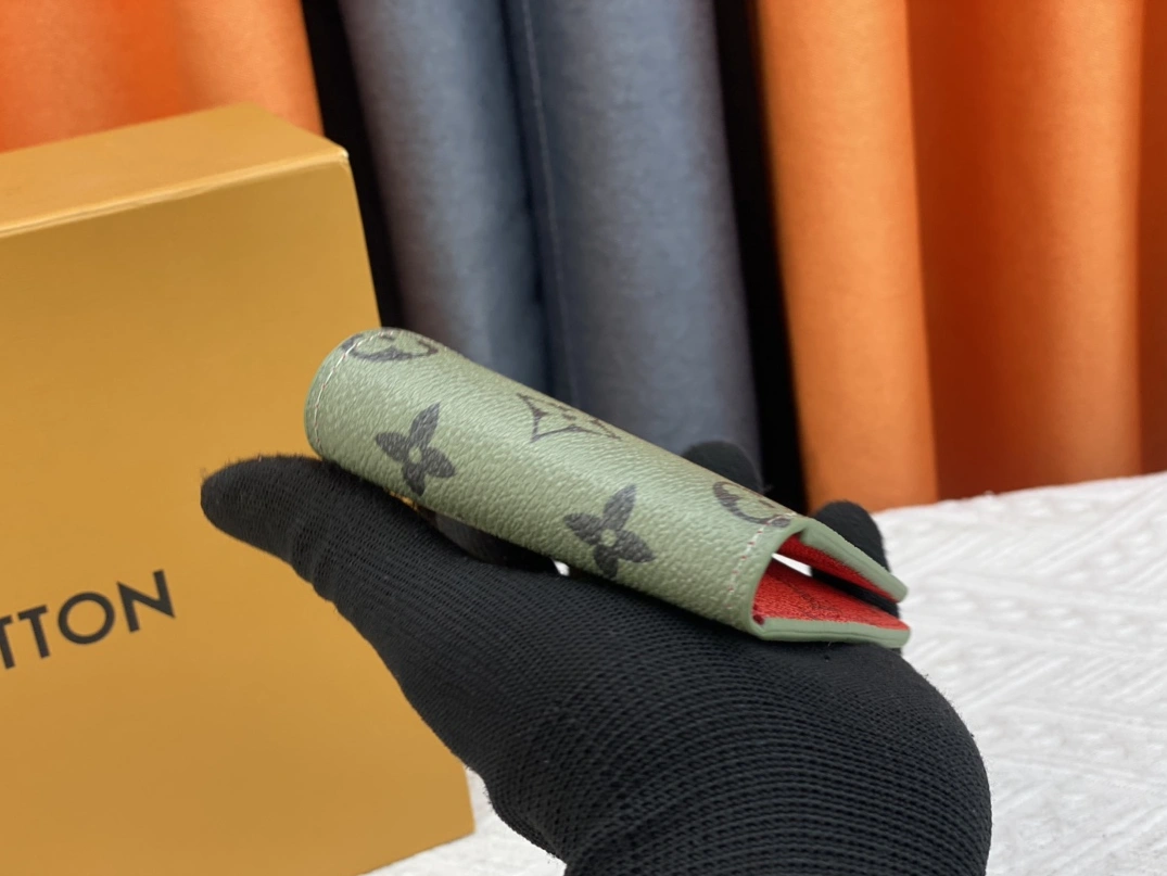 Vibrant 8308 Louis Vuitton LV Wallets For Unisex