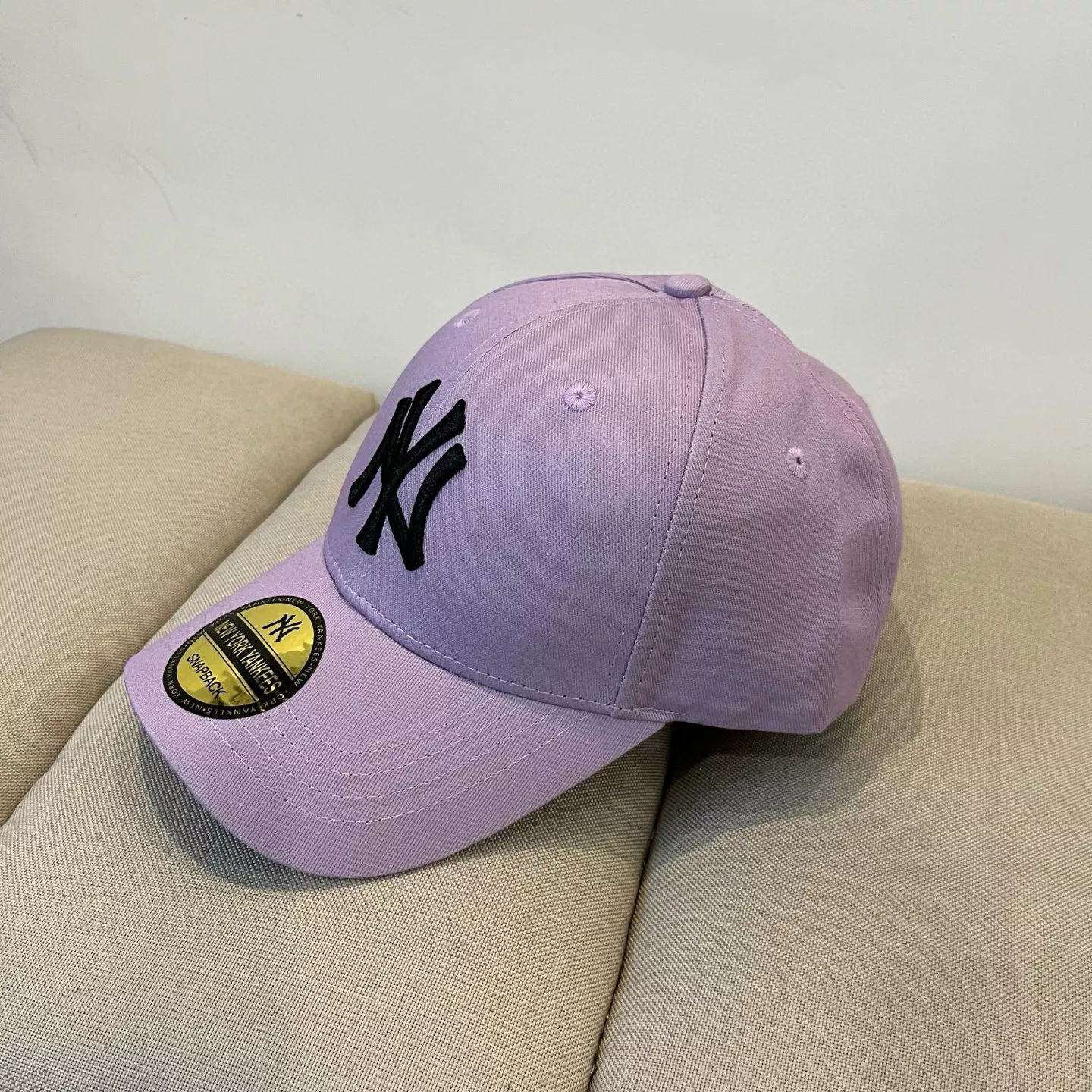 Vibrant 8609 New York Yankees Caps