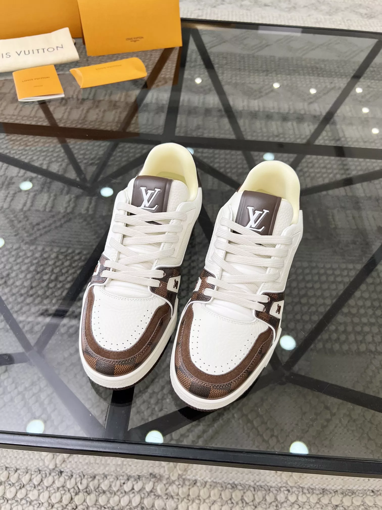 Vibrant 8699 Louis Vuitton Casual Shoes For Men