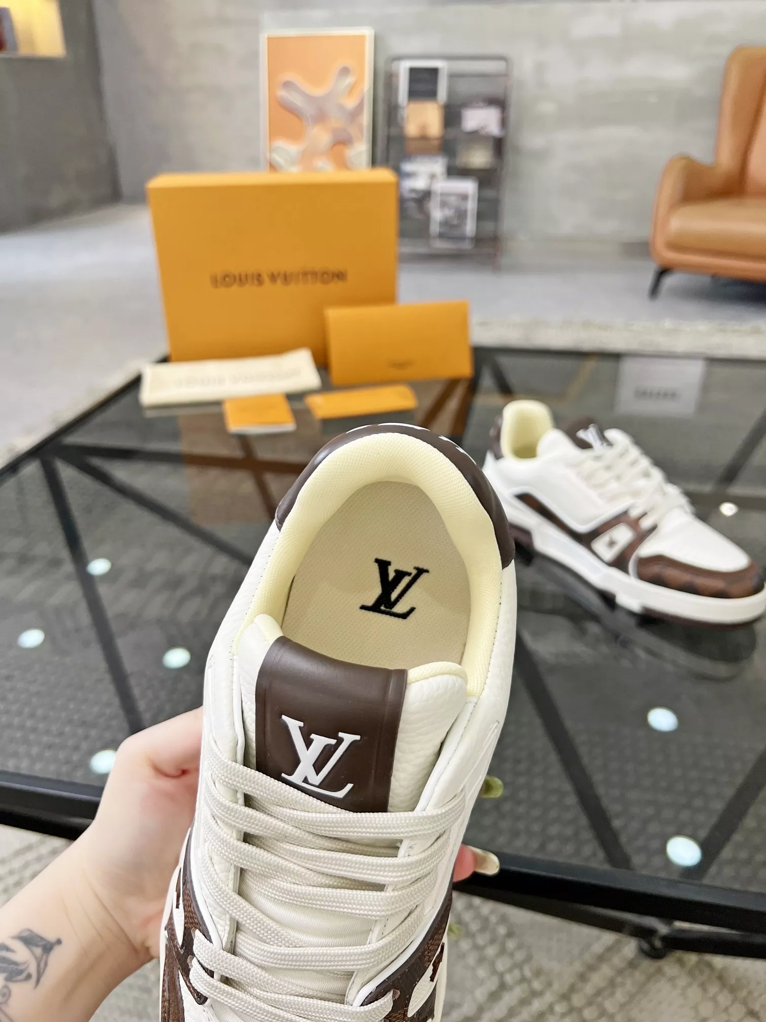 Vibrant 8699 Louis Vuitton Casual Shoes For Men