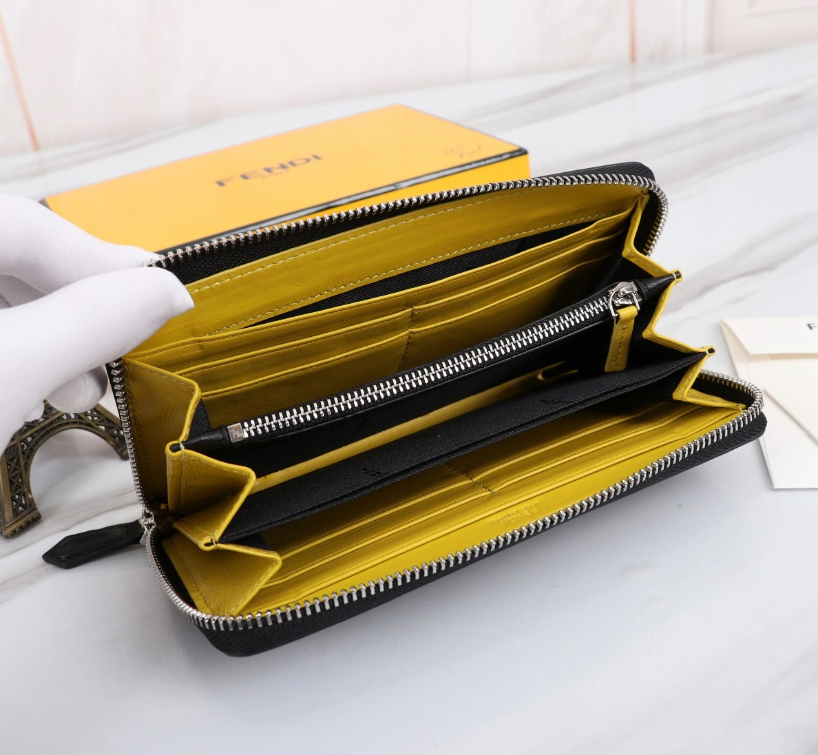 Vibrant 8708 Fendi AAA Man Wallets