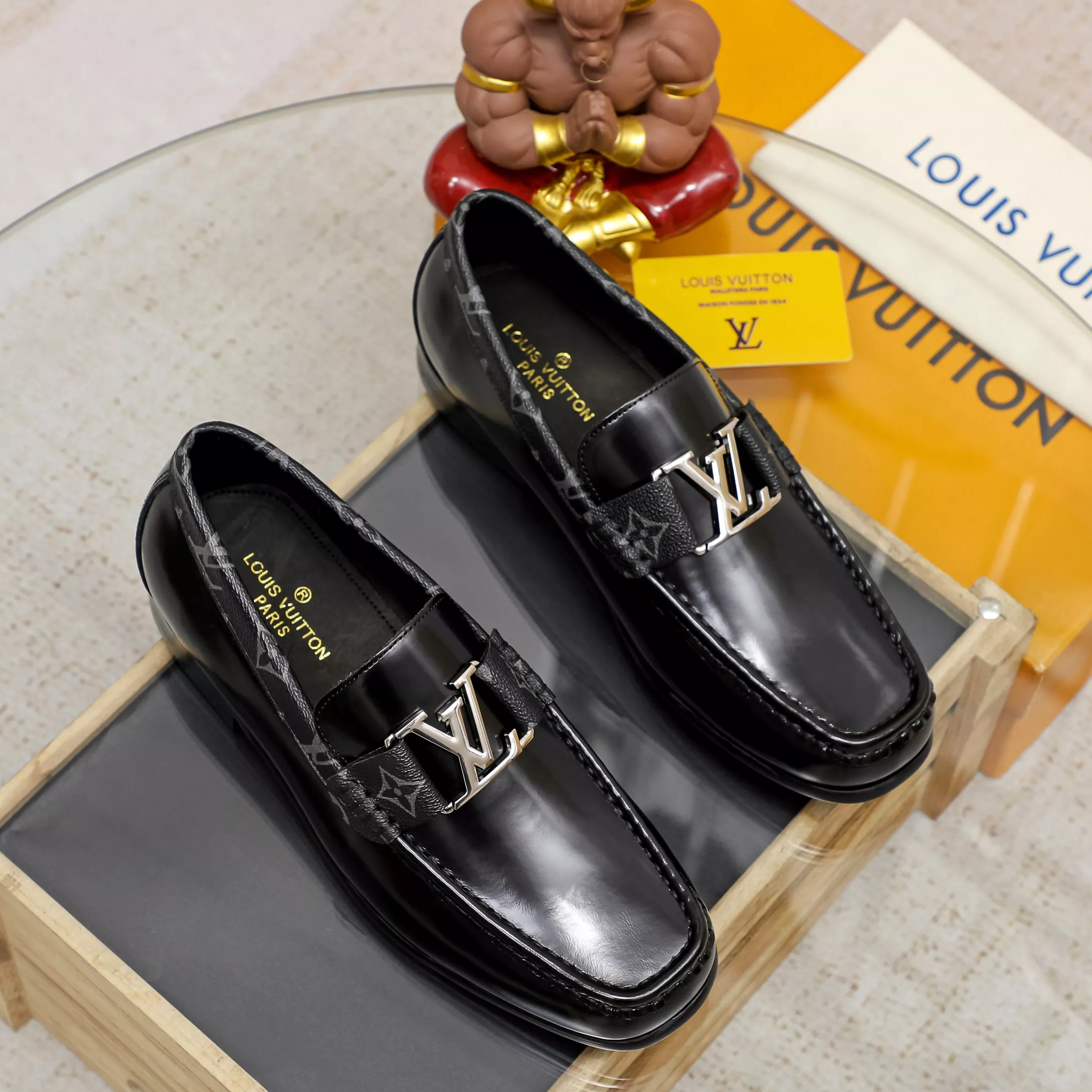 Vibrant 8875 Louis Vuitton LV Oxfords Shoes For Men