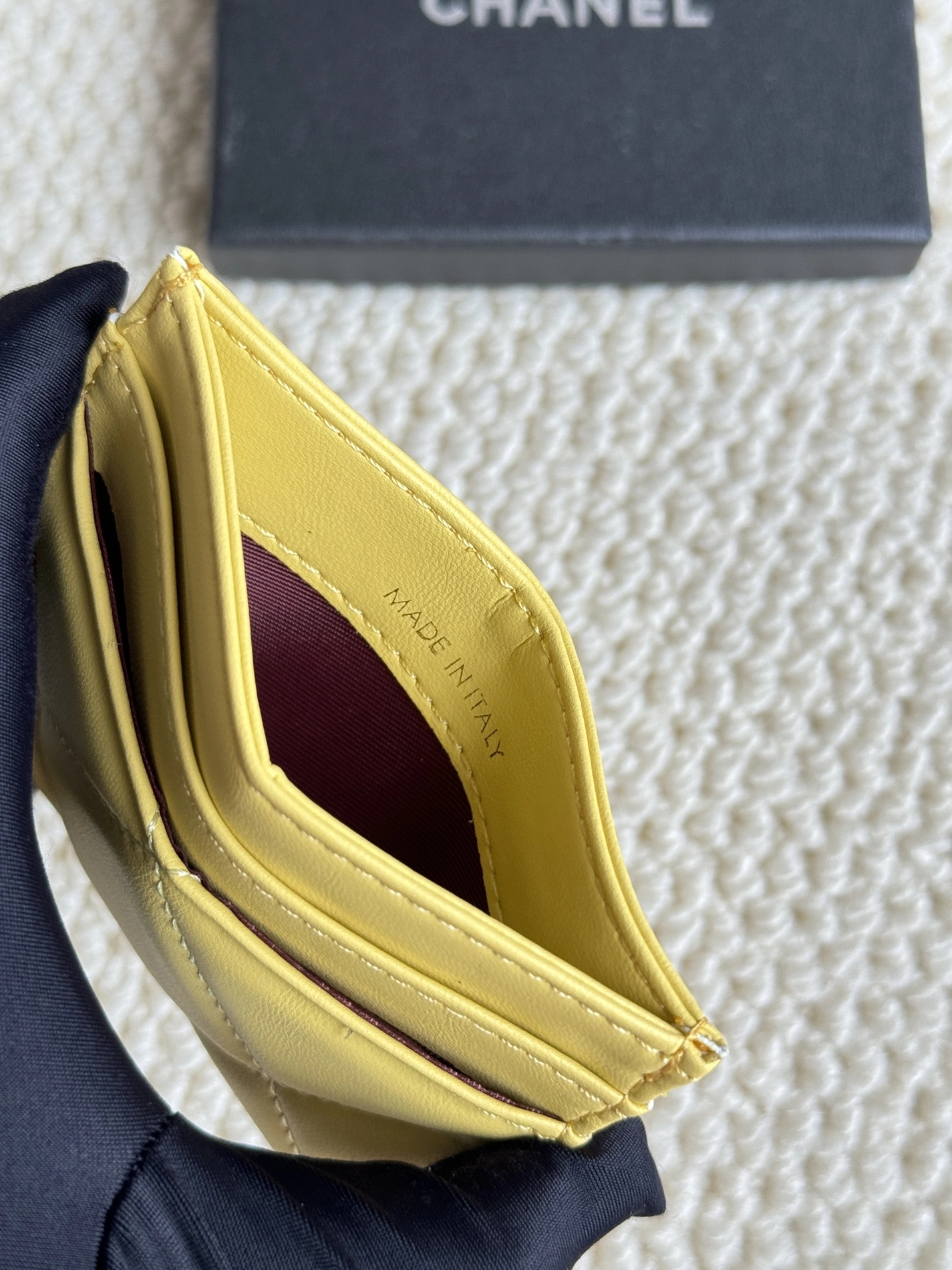 Vibrant 8890 Chanel Card Case