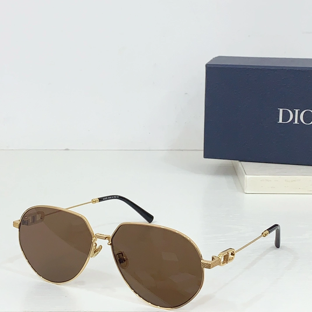Vibrant 9045 Christian Dior AAA Quality Sunglasses