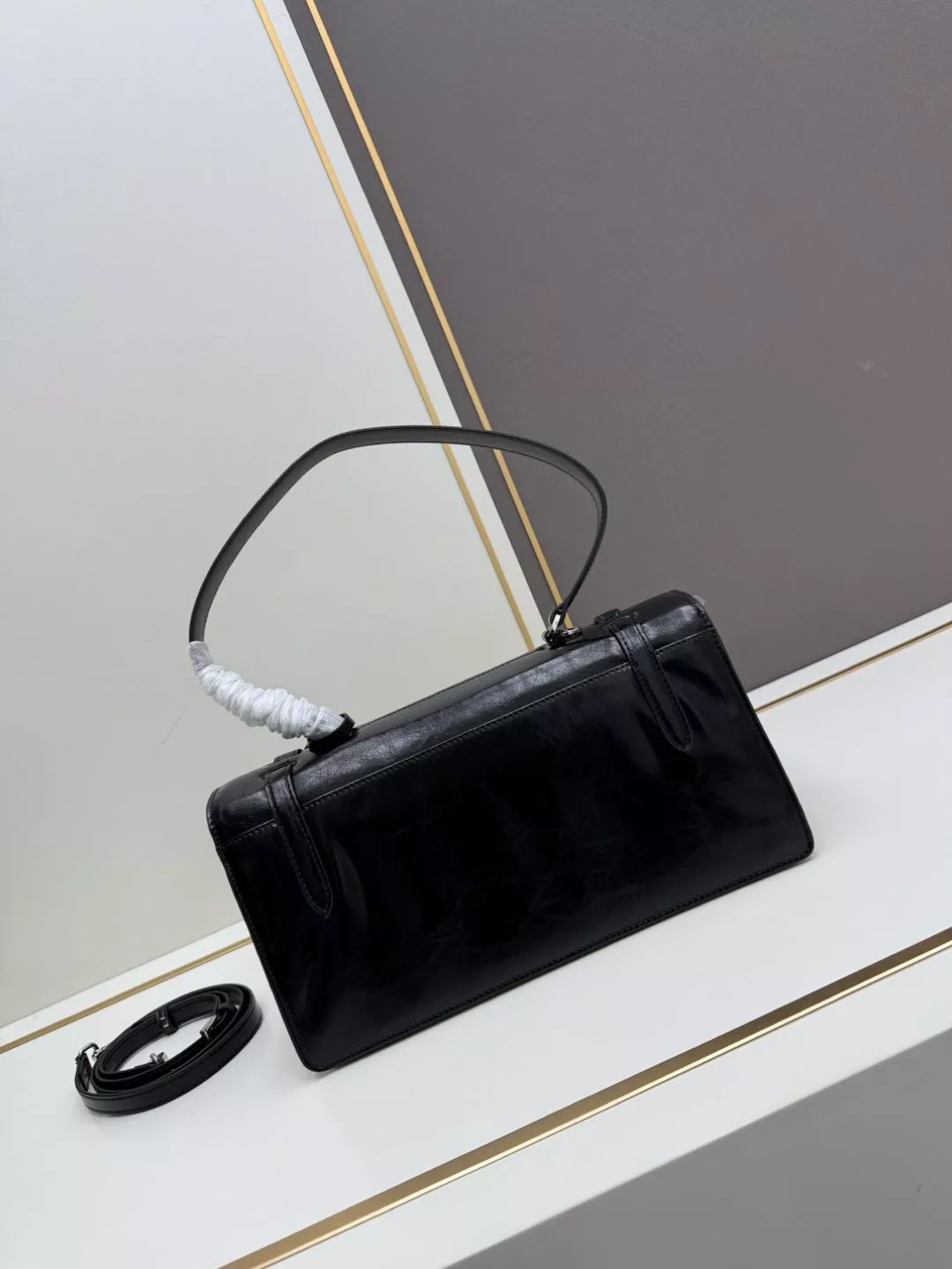 Vibrant 9085 Prada AAA Quality Shoulder Bags For Women