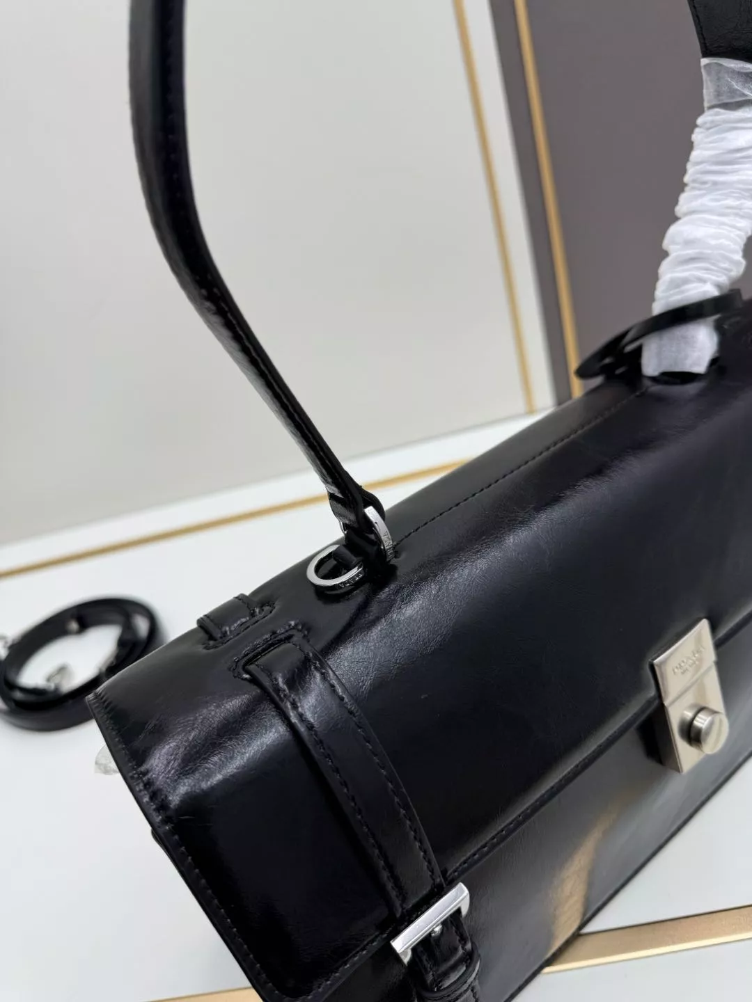 Vibrant 9085 Prada AAA Quality Shoulder Bags For Women