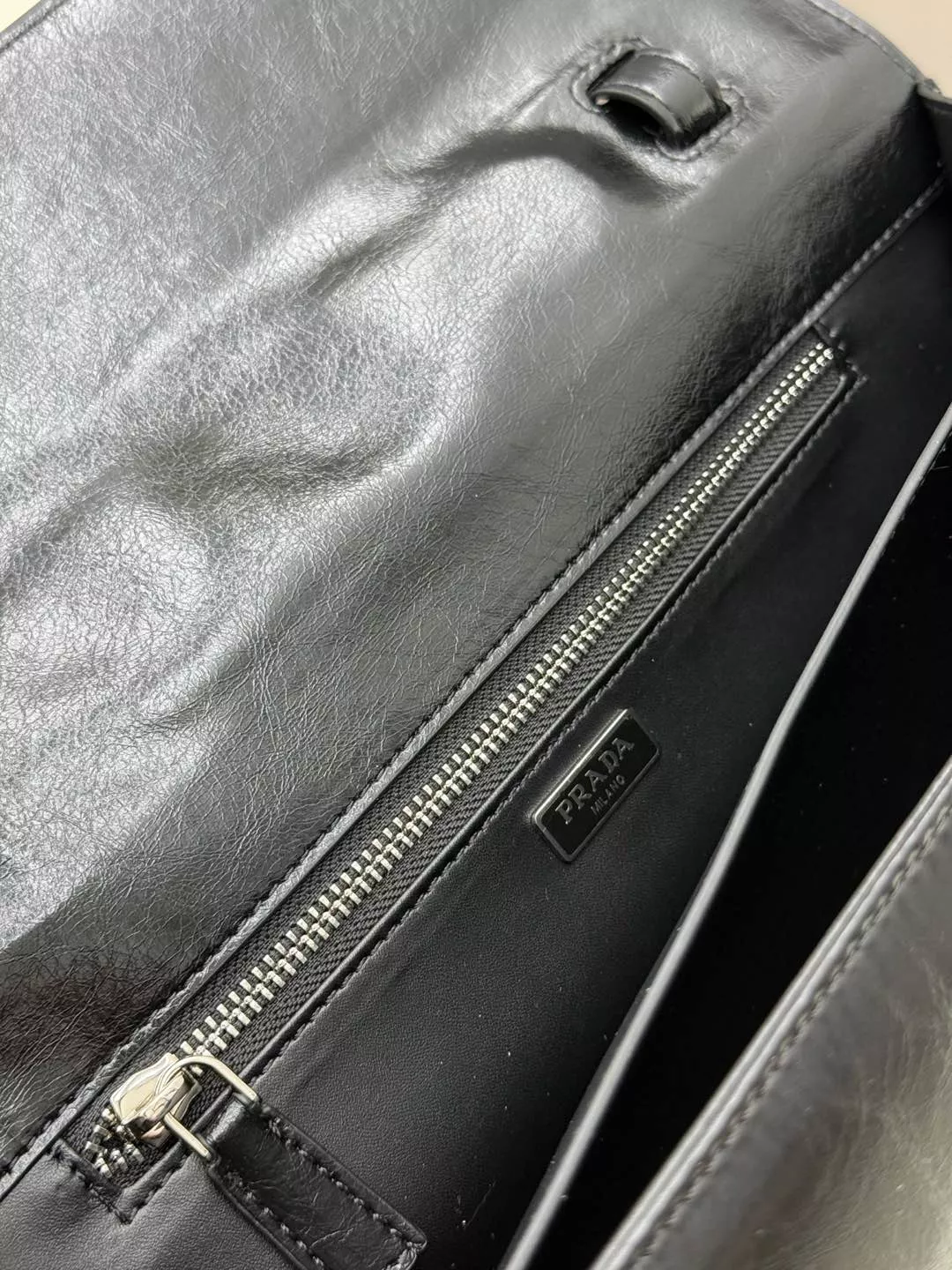 Vibrant 9085 Prada AAA Quality Shoulder Bags For Women