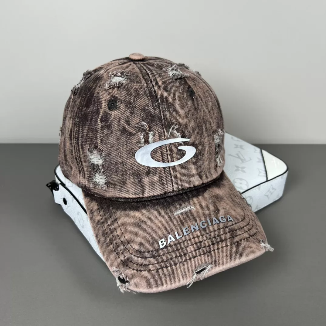 Vibrant 9137 Balenciaga Caps