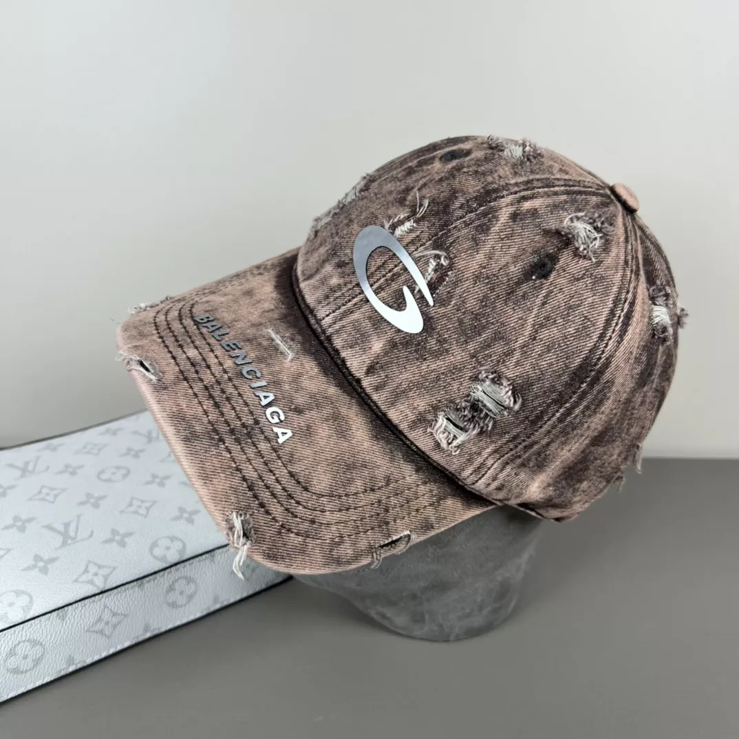 Vibrant 9137 Balenciaga Caps