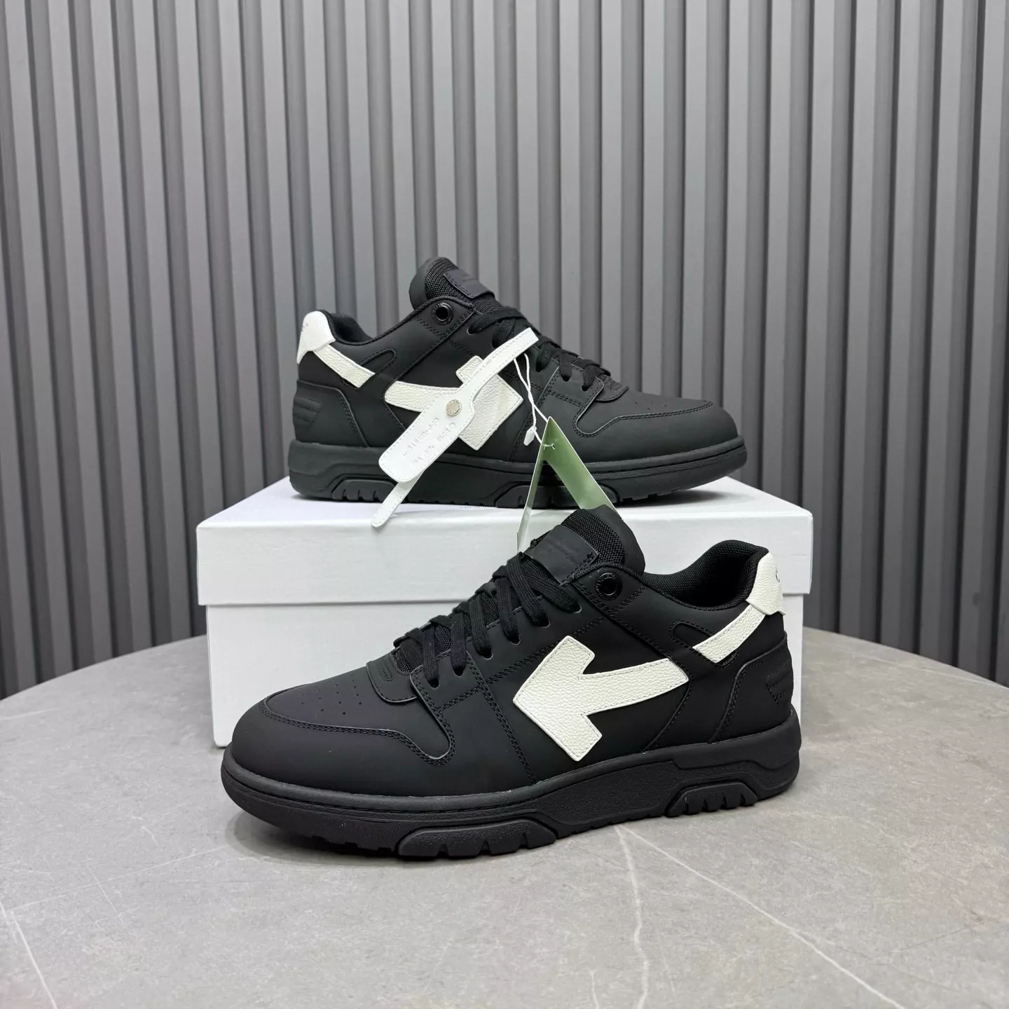 Vibrant 9141 Off-White Casual Shoes For Men