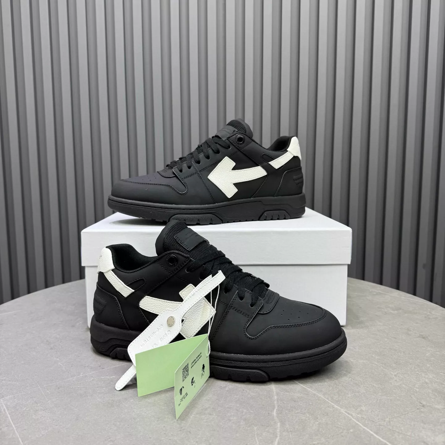 Vibrant 9141 Off-White Casual Shoes For Men