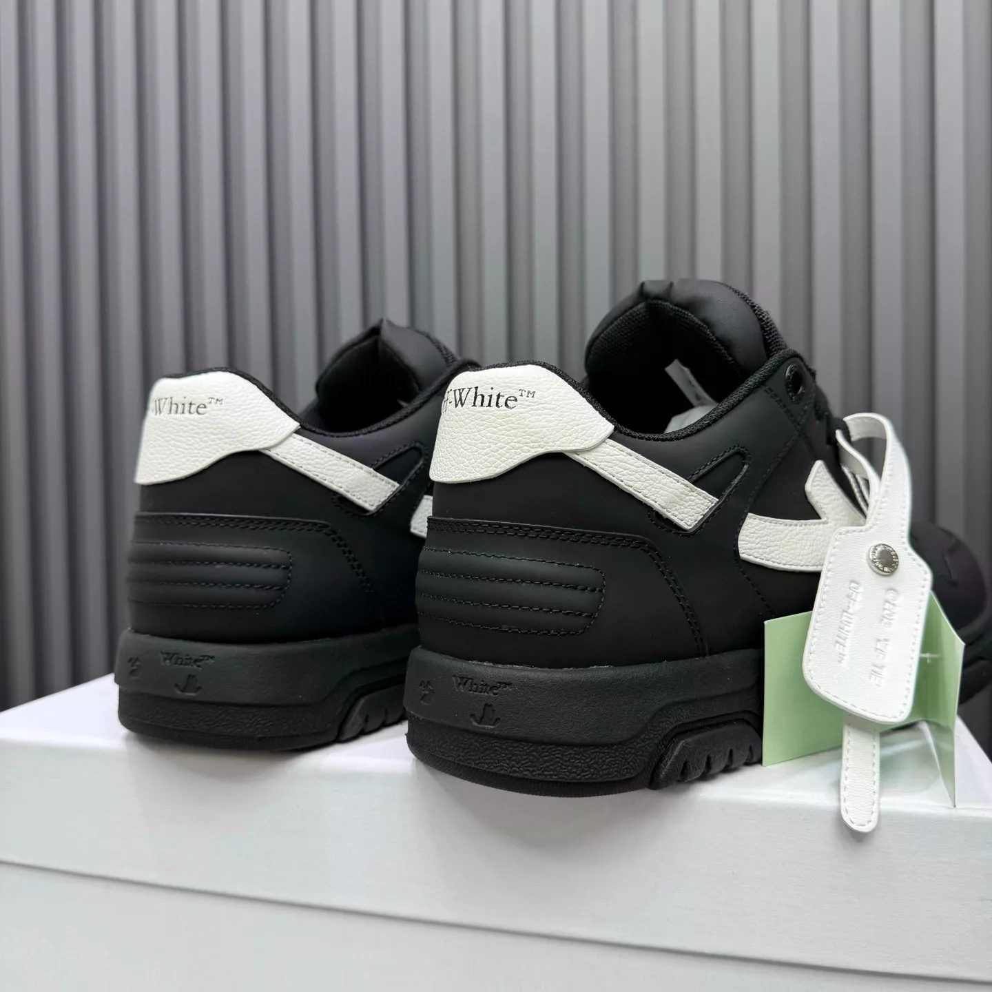 Vibrant 9141 Off-White Casual Shoes For Men
