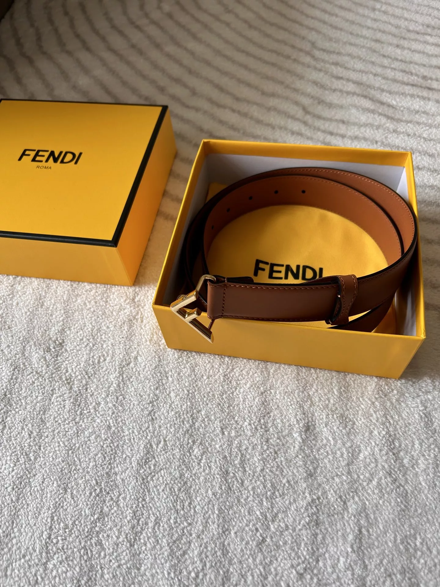 Vibrant 9231 Fendi AAA Quality Belts In 3.5cm For Unisex