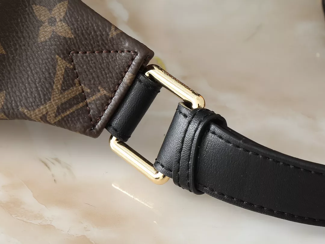 Vibrant 9240 Louis Vuitton LV AAA Quality Belt Bags For Unisex