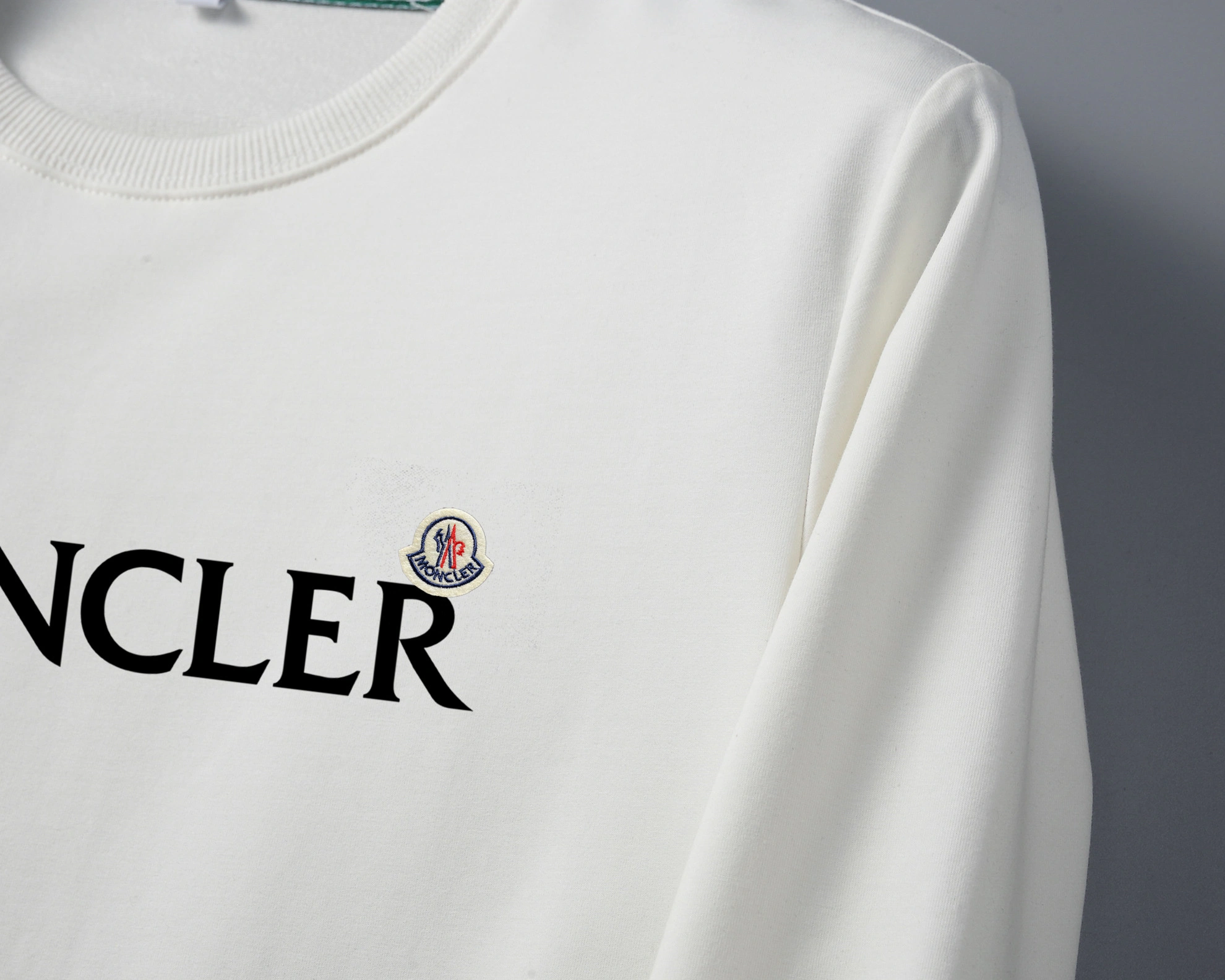 Vibrant 9286 Moncler Hoodies Long Sleeved For Men