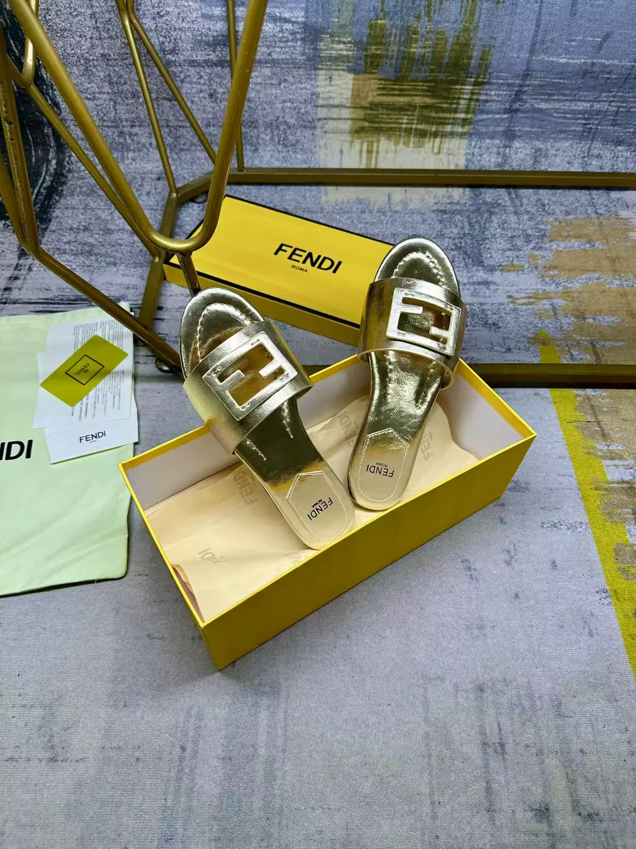 Vibrant 9416 Fendi Slippers For Women