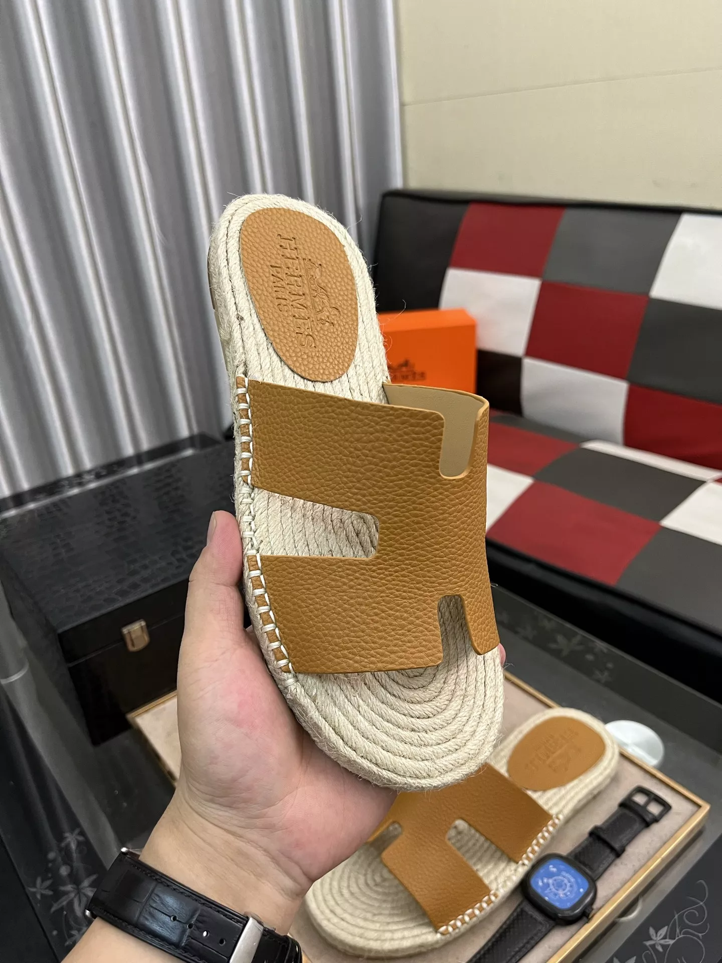 Vibrant 9438 Hermes Slippers For Men