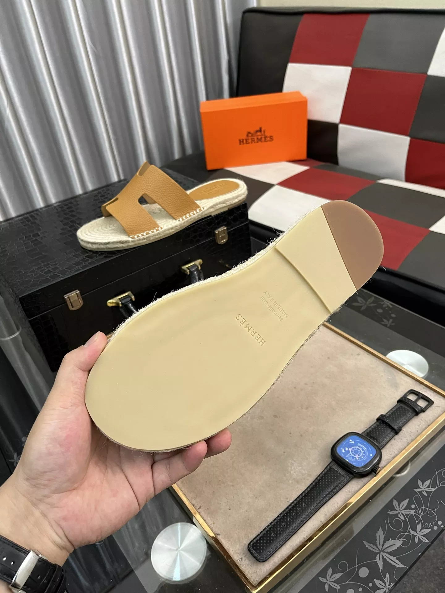 Vibrant 9438 Hermes Slippers For Men