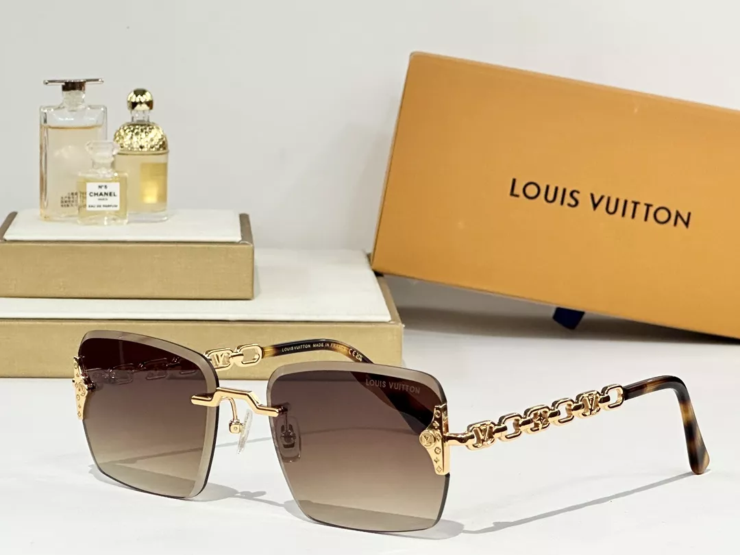 Vibrant 945 Louis Vuitton AAA Quality Sunglasses