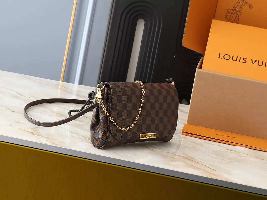 Vibrant 9610 Louis Vuitton Messenger Bags For Women