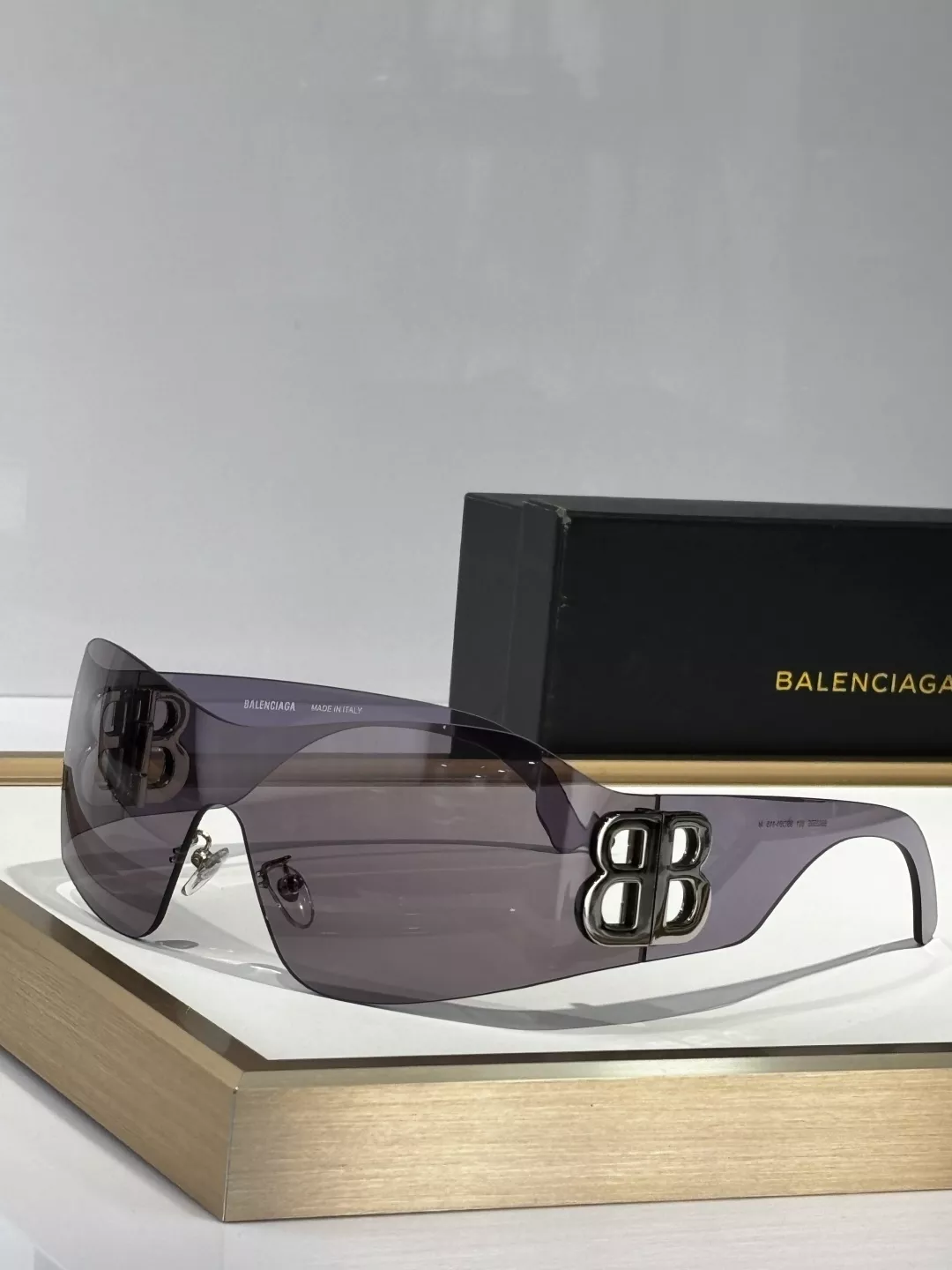 Vibrant 9784 Balenciaga AAA Quality Sunglasses