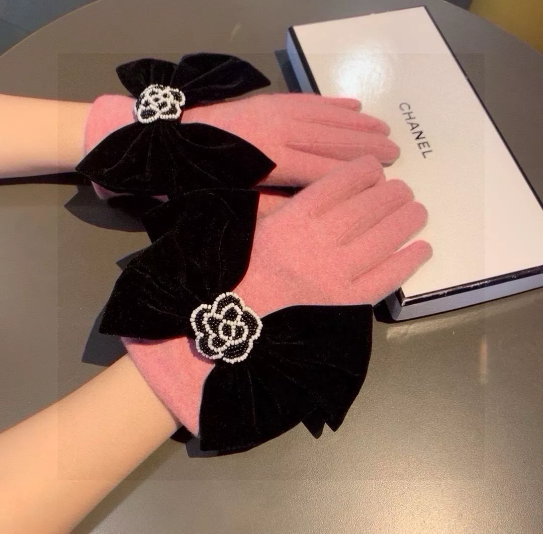 Vibrant 9886 Chanel Gloves For Women