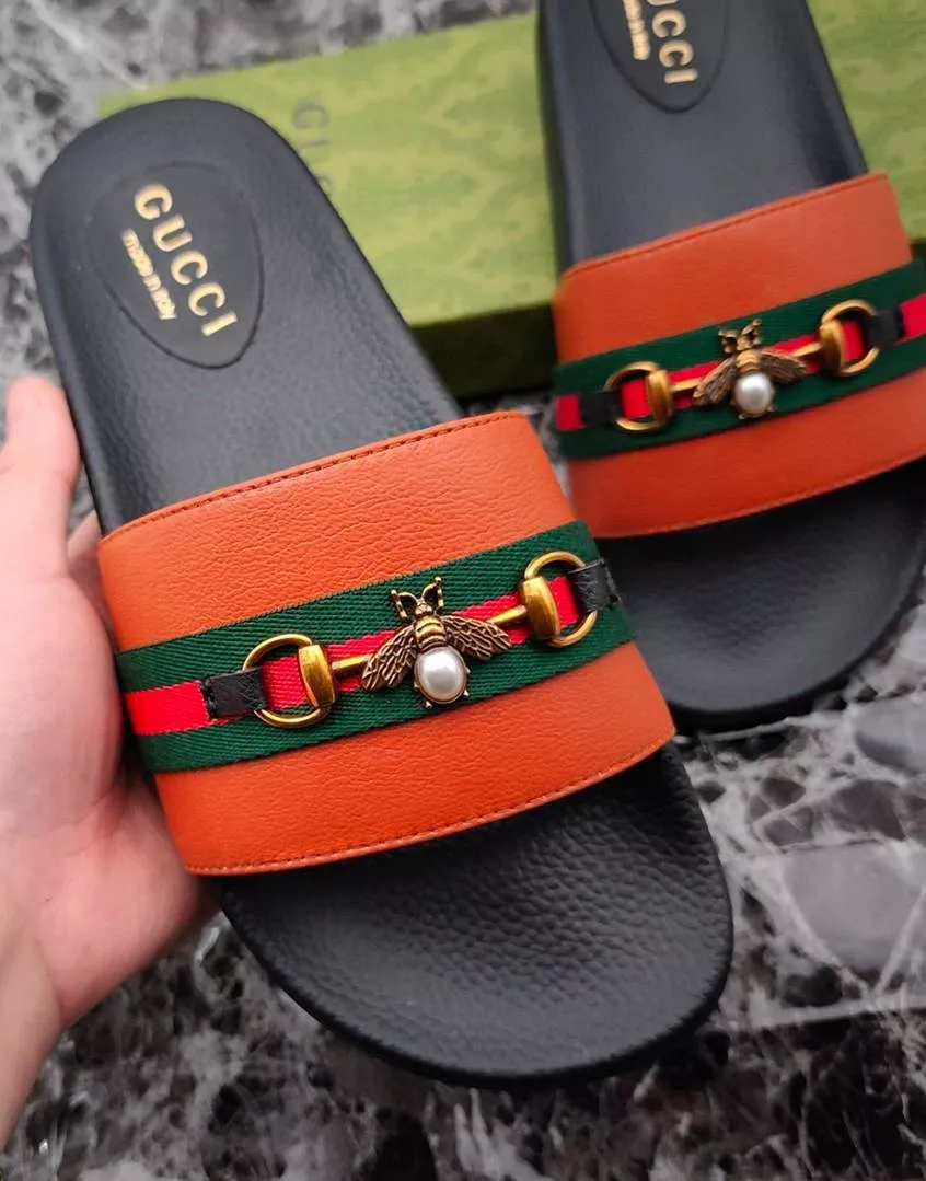 Vibrant 9998 Gucci Slippers For Men