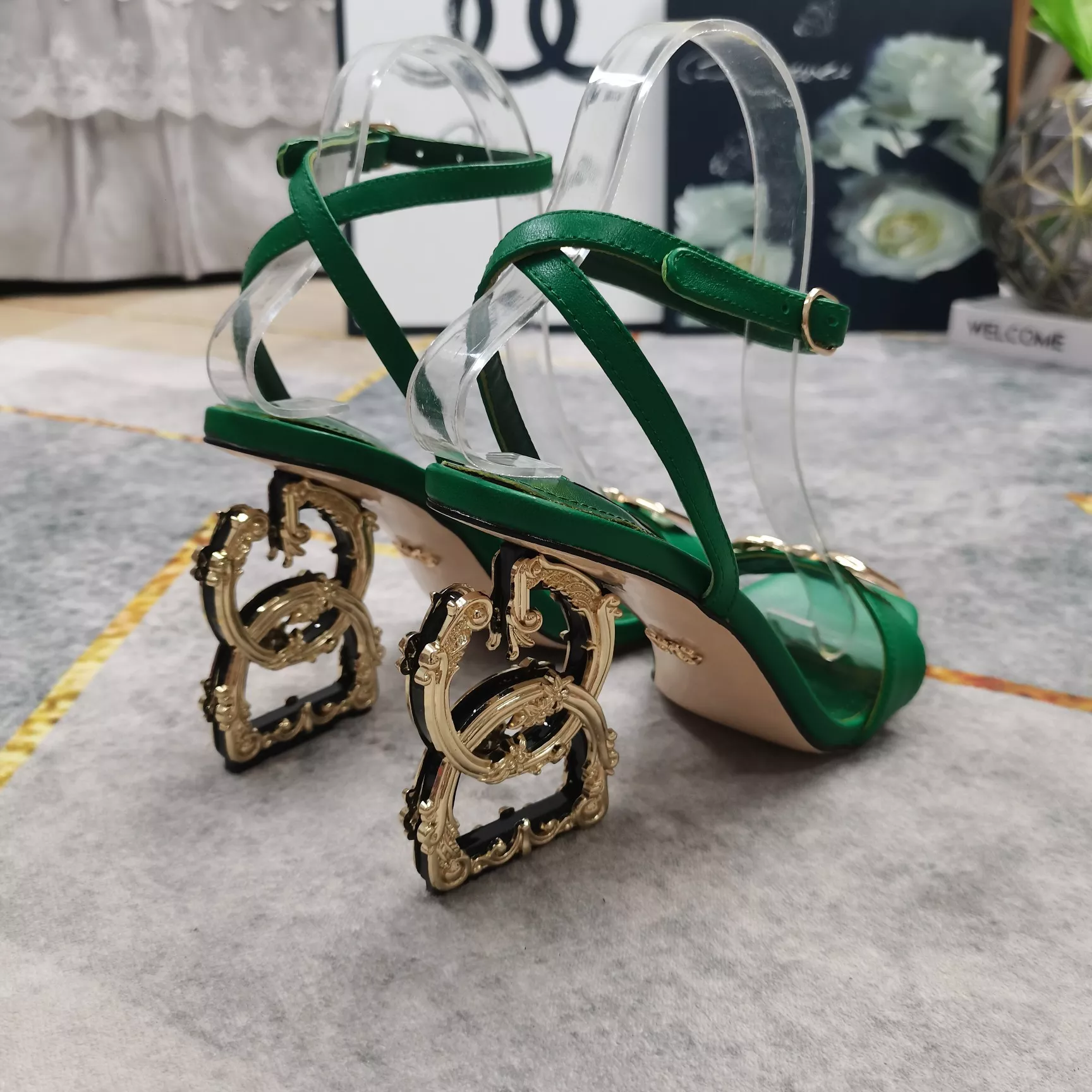 WellDesigned 1002 Dolce & Gabbana D&G Sandal For Women