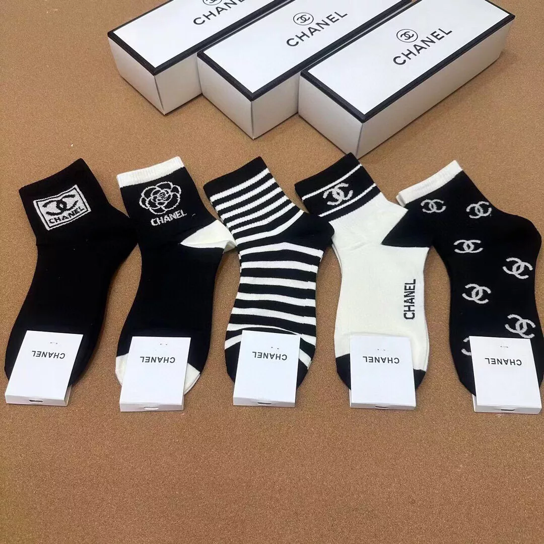 WellDesigned 1137 Chanel Socks For Women