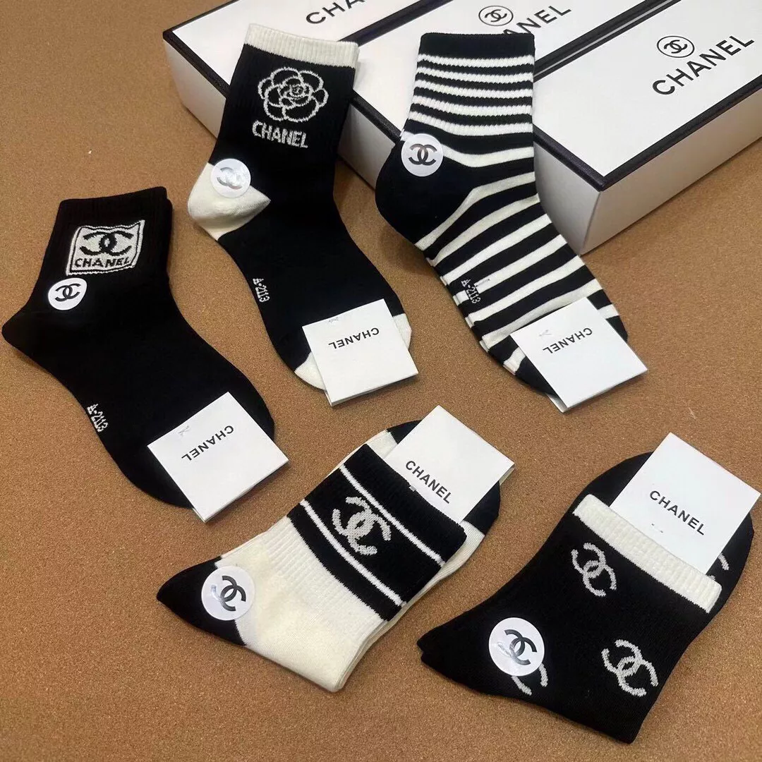 WellDesigned 1137 Chanel Socks For Women