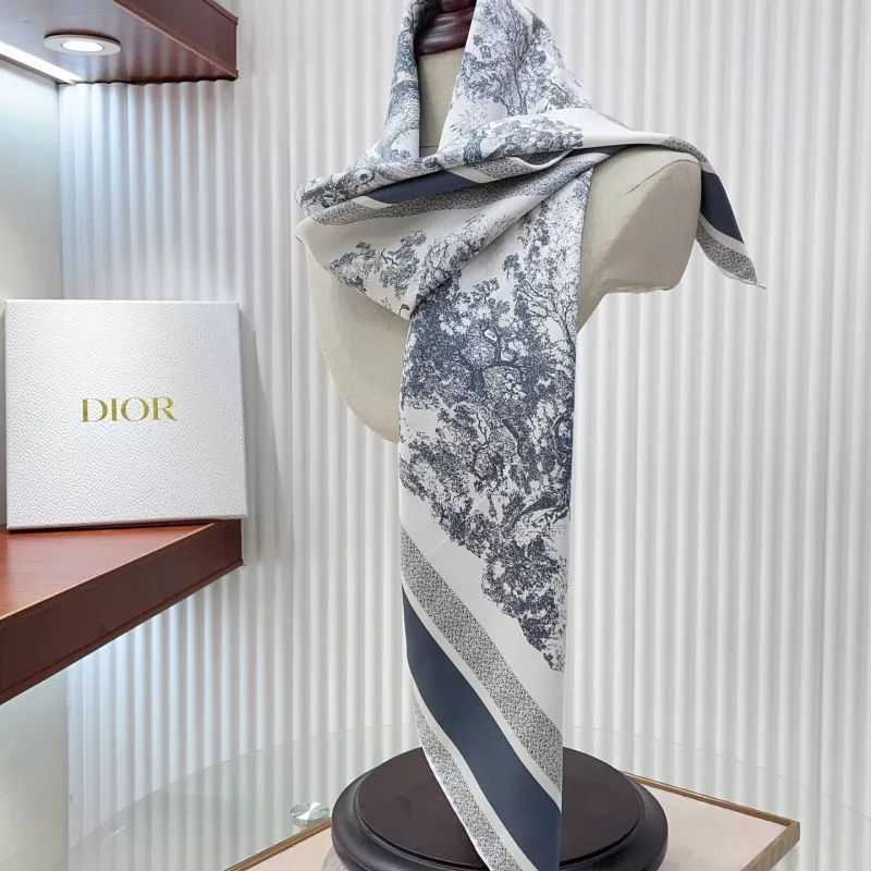 WellDesigned 1280 Christian Dior Silk Squares
