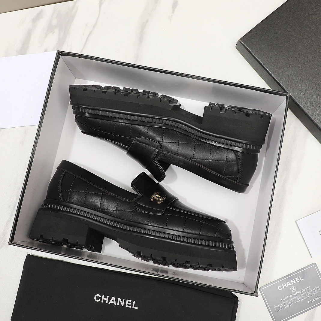WellDesigned 1299 Chanel Leather Shoes For Women