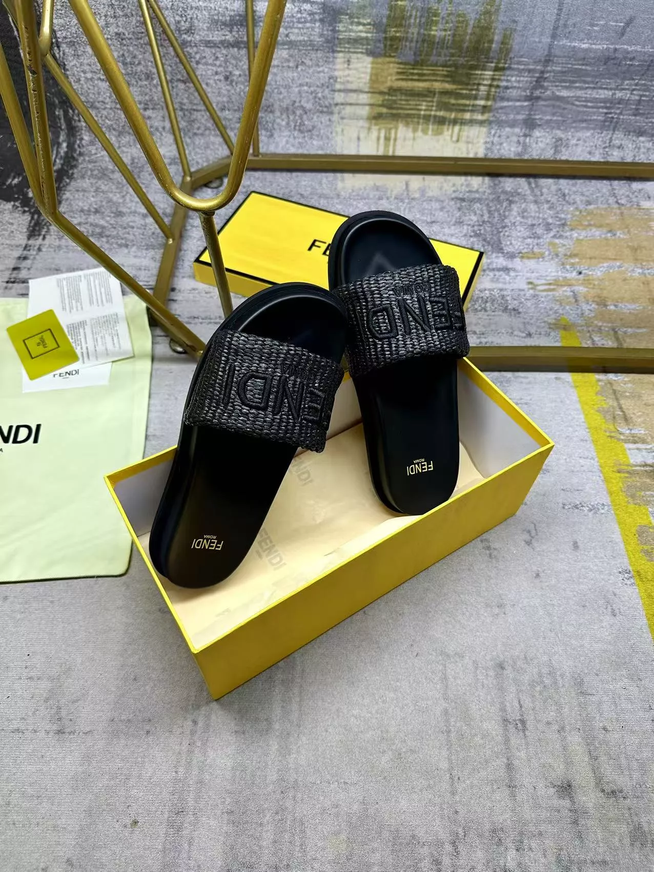 WellDesigned 1305 Fendi Slippers For Women