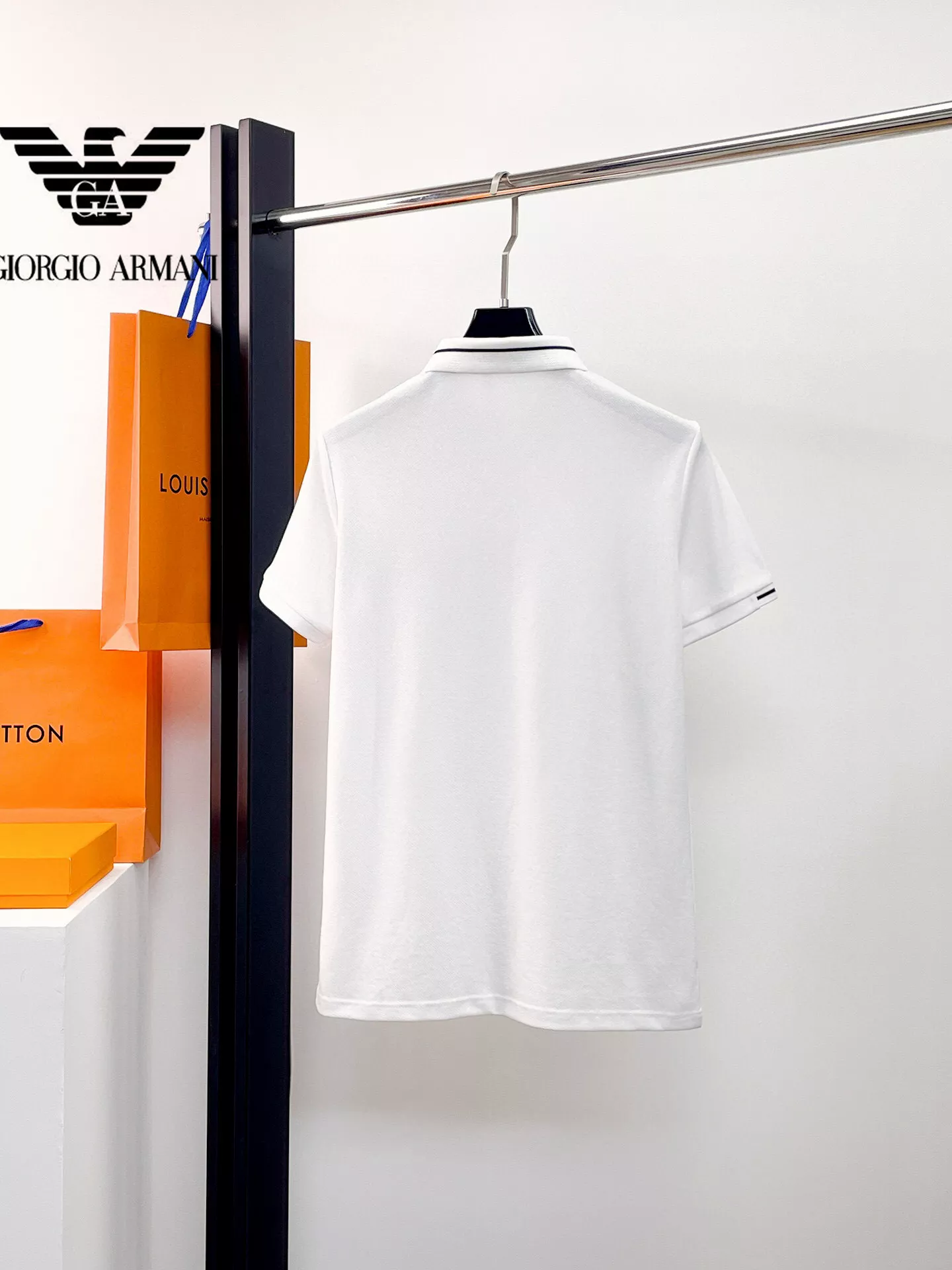 WellDesigned 141 Armani T-Shirts Short Sleeved For Men