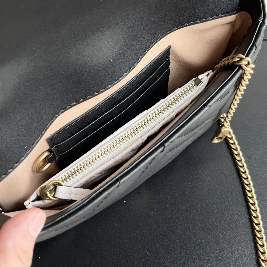 WellDesigned 1505 Gucci GG Marmont Super Mini Bag Black Chevron Leather For Women